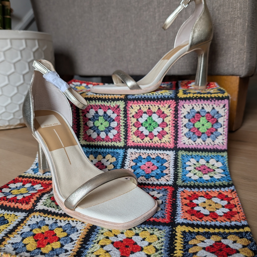 NEW Women's Dolce Vita "Jevana" Square-Toe Heel Gold Metallic Leather - Size 9